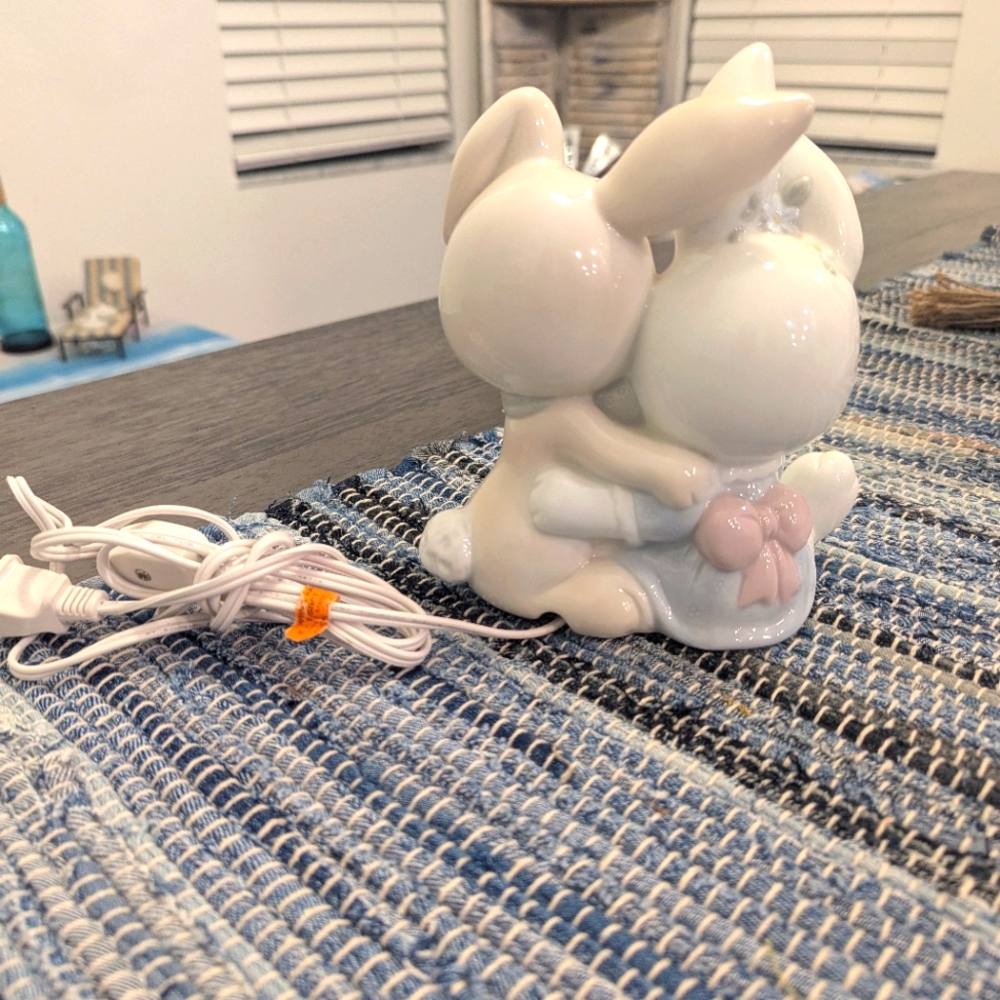 Vintage "Precious Moments Some Bunny Loves You" Ceramic Night Light - Picture 3 of 8